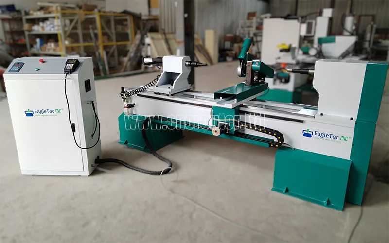 El nuevo torno cnc de madera de segunda generación para fabricar bates de béisbol..jpg