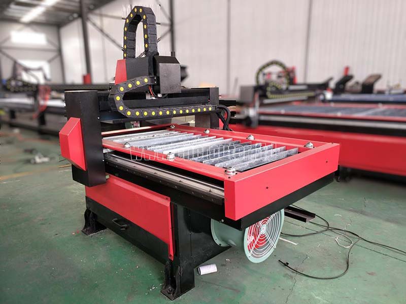 Mesa de plasma CNC pequeña e industrial ligera.jpg