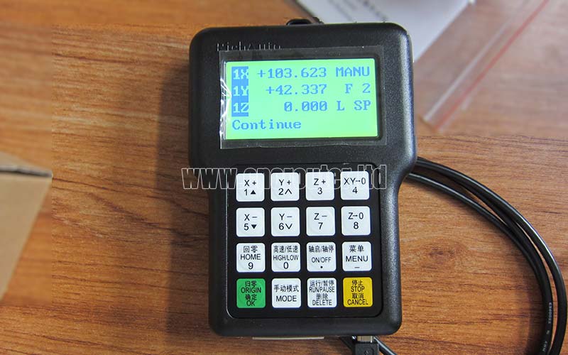 Unidad controladora CNC DSP RichAuto A11 portátil.jpg